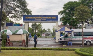 Ghi nhận 20 ca dương tính với nCoV tại Bệnh viện Bệnh Nhiệt đới Trung ương vào chiều 6/5