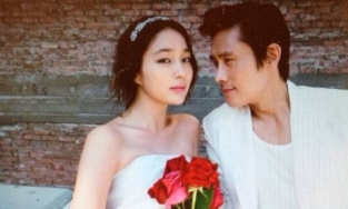 'Tình cũ' Song Hye Kyo kỷ niệm 8 năm ngày cưới vợ sau 'sóng gió' hôn nhân