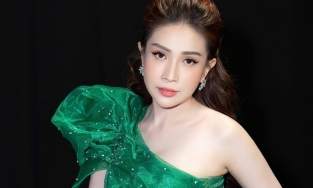 Bị Nhã Phương tố 'tiền rải khắp nơi', Khả Như thực sự giàu cỡ nào?