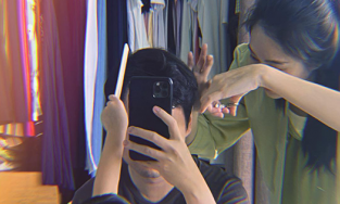 Đảm đang như Hoa hậu Đặng Thu Thảo: Tự tay cắt tóc cho chồng con đẹp hơn ngoài tiệm