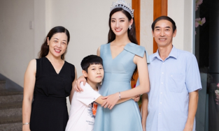 Lương Thùy Linh lại lên mạng tiết lộ lý do học giỏi từ bé