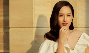 Mẹ ruột Mai Phương Thúy gọi con gái Hoa hậu là 'cún' dù cô đã 33 tuổi