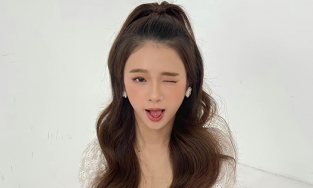 Linh Ka từng bị mẹ đánh bằng móc quần áo, muốn bỏ nhà đi nhưng không dám