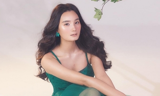 Lê Thúy tung bộ ảnh mừng tuổi 30 sang chảnh, đằm thắm