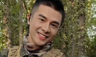 Đan Trường làm gì với gương mặt mà tuổi 45 trẻ như thời 'Kiếp ve sầu'?