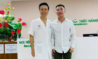 Công Lý chính thức ra viện, bà xã lên tiếng đính chính những tin đồn ác ý