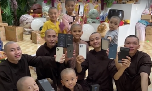 Những ồn ào 'bên bờ vũ trụ' xoay quanh 'Tịnh thất Bồng Lai' 