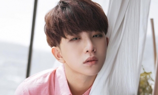 Tùng Maru là ai? 'Bạn trai tin đồn' của Han Sara, tặng bánh kem trà xanh cho Thiều Bảo Trâm