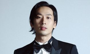 Tuấn Trần đoạt giải nam chính xuất sắc nhất Liên hoan phim Việt Nam 2021