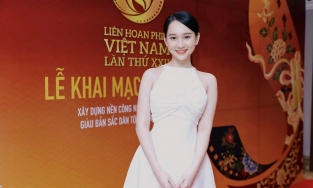 Trúc Anh xin lỗi NSX Dung Bình Dương về chuyện vi phạm hợp đồng, bệnh ngôi sao