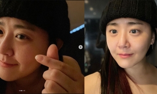 Mặt mộc mịn màng, trẻ trung của 'em gái quốc dân' Moon Geun Young ở tuổi U40