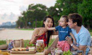 Hoàng Oanh tiết lộ cách tìm được 'Mr. Right', chuyện kết hôn và bí quyết yêu xa 