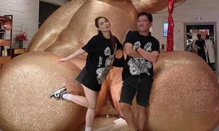 Hôm qua sao làm gì (20/3): Thuỳ Tiên đi tuk tuk mua kính 68 ngàn trên đất Thái