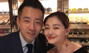 Biết Từ Hy Viên đón chồng mới về nhà sau khi kết hôn, Uông Tiểu Phi nửa đêm đến nhà vợ cũ dọn đồ