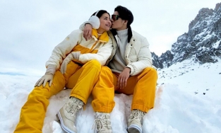 Hôm qua sao làm gì (7/4): Ngô Thanh Vân tình tứ đi du lịch cùng chồng sắp cưới