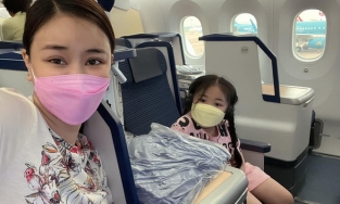 Tình cũ tin đồn của đại gia Chu Đăng Khoa đưa con sang Mỹ, Vy Oanh lập tức vào động viên