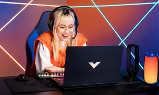 Misthy là ai? Nữ streamer hàng đầu Việt Nam, 4 năm yêu đồng giới