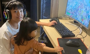 Subeo '3 phần bất lực, 7 phần nuông chiều' khi chăm em Suchin