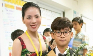 Con trai Lệ Quyên công khai bạn gái ngoại quốc ở tuổi 11