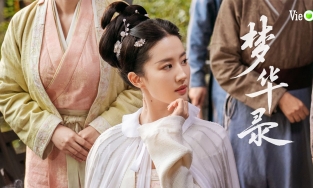 Lưu Diệc Phi lọt top tìm kiếm với cảnh hôn Trần Hiểu