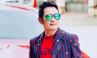 Bằng Kiều công khai con trai thứ 4 với tình mới, vợ cũ đăng tin chúc mừng