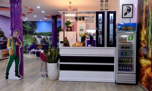 Căn biệt thự này tím mộng mơ của danh hài Hồng Tơ