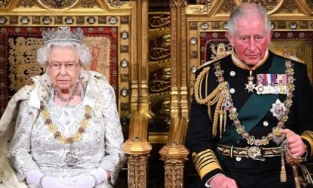 Nữ hoàng Anh và Thái tử Charles bất đồng quan điểm gay gắt, có liên quan đến Cung điện Buckingham