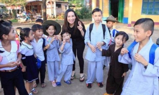 Xuân Lan tiết lộ tâm nguyện chưa thể thực hiện của Phi Nhung trước khi qua đời