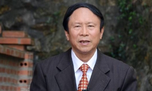 'Cha đẻ' Hoa hậu Việt Nam lên tiếng về phát ngôn 'Hoa hậu là con điên' 