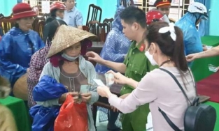 Hai huyện Quảng Nam xác nhận số tiền từ thiện Thủy Tiên trao trên địa bàn