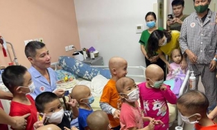 Công Lý lần đầu nhắc đến chuyện nằm viện, cảm ơn tất cả nhưng quên 1 người