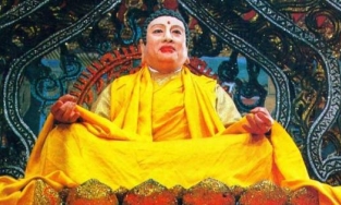 Ở tuổi 82, Phật Tổ Như Lai của 'Tây du ký' vẫn đắt show