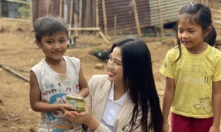 Đỗ Thị Hà mang đến Miss World dự án giúp người dân Nam Trà My tìm lại ngôi nhà bình yên