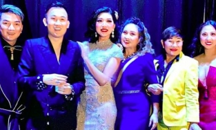 Đàm Vĩnh Hưng liên tục gặp lại vợ cũ trên đất Mỹ, thái độ đáng chú ý