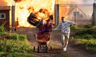 Brad Pitt tái xuất phong độ bên Sandra Bullock và 'Harry Potter' Daniel Radcliffe trong phim mới