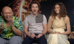 'Người nhện' Tom Holland là ARMY, bày tỏ tình cảm với BTS