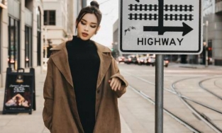 Hoa hậu Đỗ Thị Hà test nhanh âm tính Covid-19, đợi ngày trở về Việt Nam 