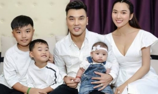 Vợ siêu mẫu kém 5 tuổi của Ưng Hoàng Phúc ca ngợi chồng là người cha dượng tuyệt vời