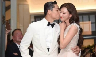 Lâm Chí Linh vướng nghi vấn thuê người mang thai hộ sau khi thông báo có con ở tuổi 47