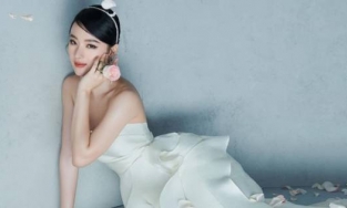 Angela Phương Trinh mua nhà 15 tỷ đồng để lấy may đầu năm