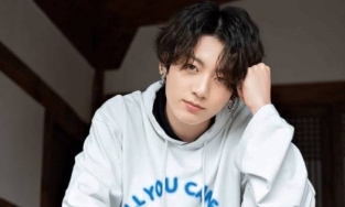 Jungkook (BTS) biến món gà xào cay thành xu hướng thế giới chỉ trong vài phút 