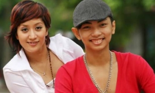 Phan Hiển đăng tải ảnh với Khánh Thi 13 năm trước, khi cậu học sinh cấp 3 yêu cô giáo 27 tuổi