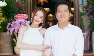 Học hỏi Nhã Phương mặc đồ giấu bụng cực xinh cho mẹ bầu