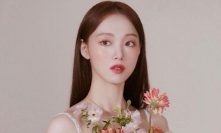 Ngồi điều hòa suốt ngày, nàng công sở chỉ cần nhớ đúng 4 điều thì da sẽ không xấu đi dù chỉ một chút