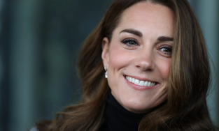 Kate Middleton: Cô gái thường dân đầu tiên được làm dâu Hoàng gia