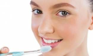 Bật mí mẹo tẩy tế bào chết cho môi đơn giản tại nhà không phải ai cũng biết