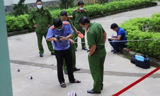 Nam thanh niên tử vong trong khuôn viên bệnh viện với nhiều vết đâm