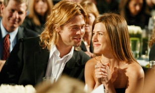 Brad Pitt và Jennifer Aniston cùng livestream gây quỹ từ thiện