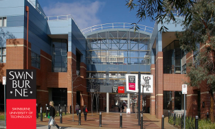 Ngôi trường cấp học bổng cho các quán quân Olympia du học 