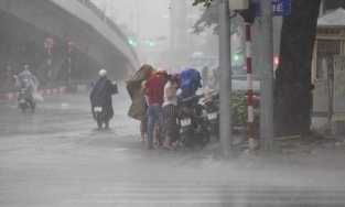 Dự báo thời tiết ngày 1/10: Bắc bộ có mưa dông, đề phòng lốc sét